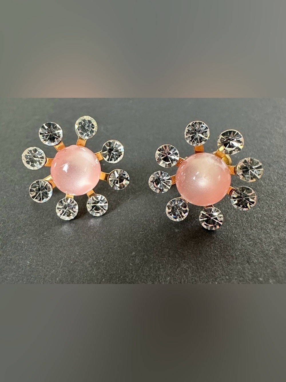 Vintage LISNER Pink Moonglow Thermoset Rhinestone Screw Back Earrings 1950s